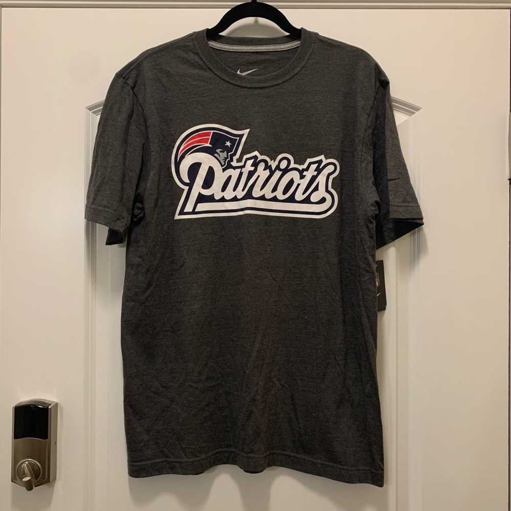 Nike Patriots tee, BRAND NEW
